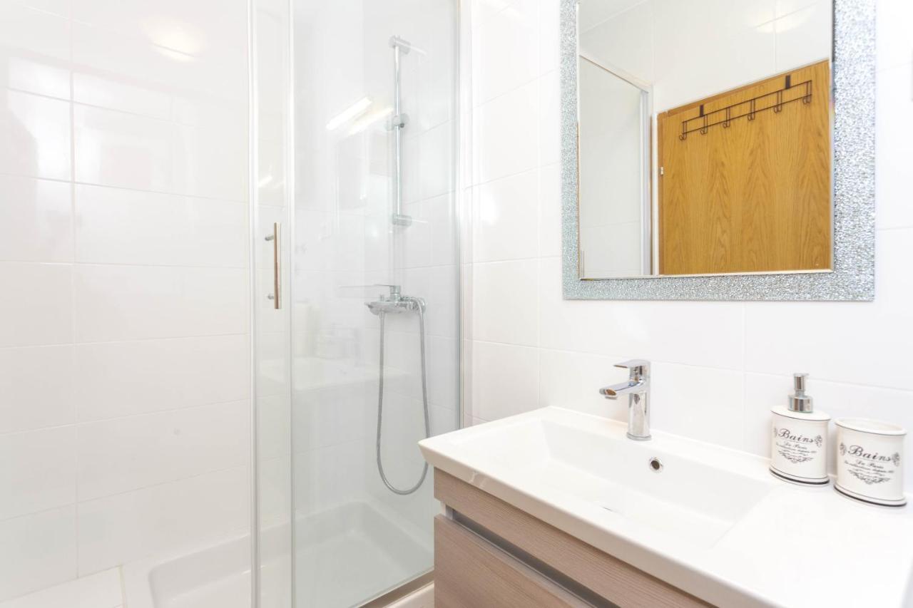 Apartments Maras マカルスカ 部屋 写真